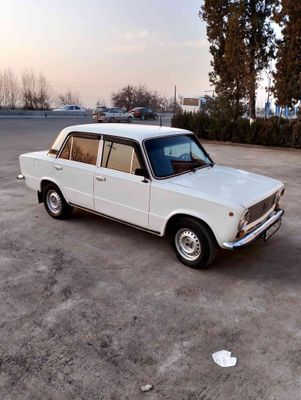 Vaz 21013 sotiladi