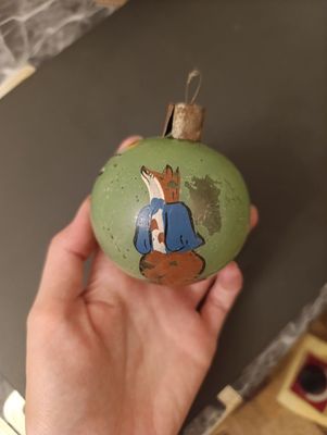 Лис и ворона ,старинная ёлочная игрушка