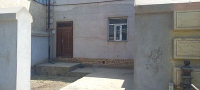 Zudlik bilan sotiladi