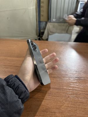 Iphone 13 pro karopka dok bor