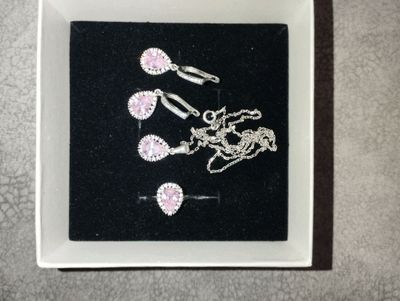 Серебряный комплект новый, кольцо 17,5