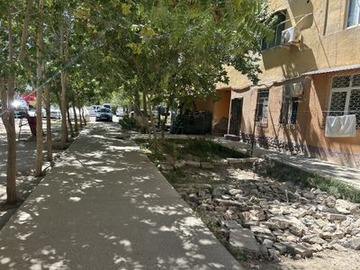 Dehqon bozor yonida 3xonali kvartira