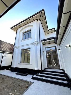 Участка сотилади 2.5 сотих Тикланишда. 250.000 $