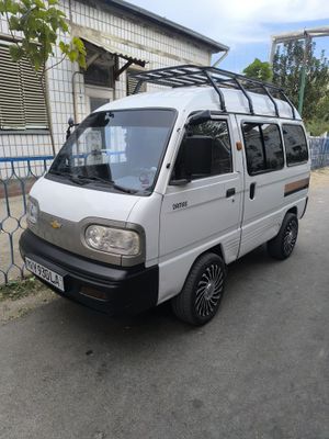 15balon diska qoʻyilgan.mers sidena bor.lenovo manitor bor .