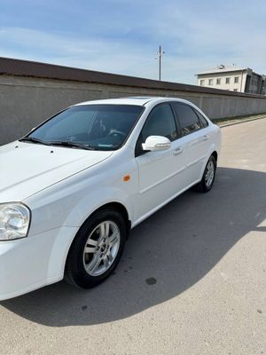 Lacetti / Лачети / Chevrolet