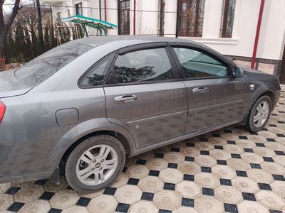 Chevrolet lacetti 1.6 2013