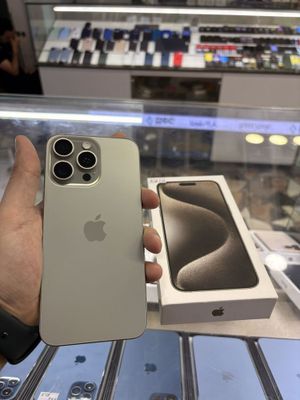 iPhone 15 Pro Max 256 gb yengide