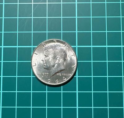 Монета 50 сент Кеннеди Half dollar 1964 г оригинал