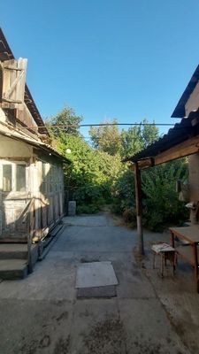 Участок 6 соток (дом старый). Яккасарайский р-н (рядом ул. Нукусская).