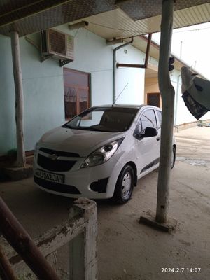 Chevrolet Spark 2014