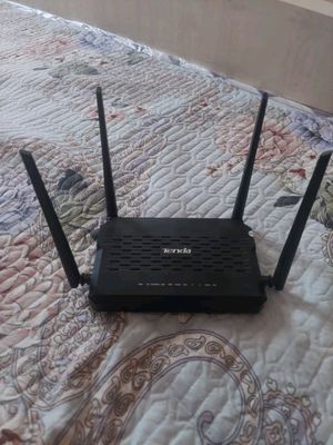 WiFi Tenda 4 AntennA