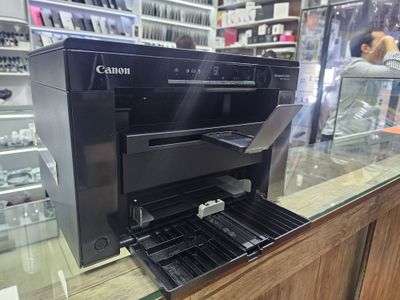 Почти новый мфу Canon MF3010
