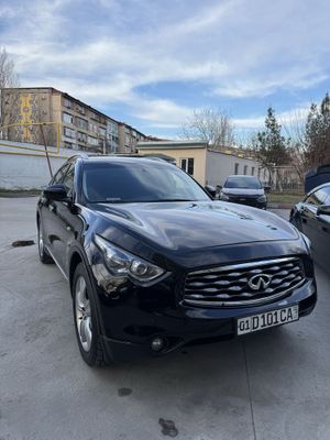 Продаю свой Nissan Infinity FX35 2009