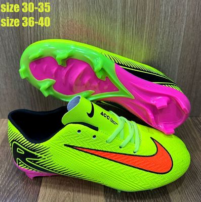 Futbol uchun Sarakanoshkalar NIKE AIR ZOOM