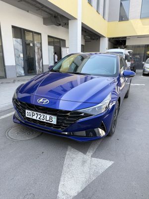 Hyundai Elantra 2022 1.6 full