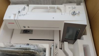 Janome Memory Craft 550E
