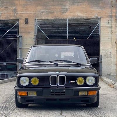 BMW E28 M20 B2.7 avtomat karobka.