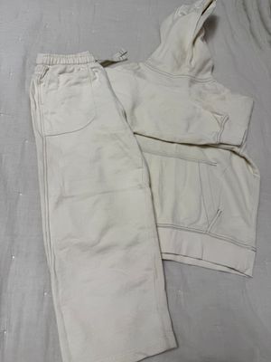 Zara dvoyka, 7 let 122sm