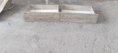 Detskiy mebel ustida belancheglariyam bor