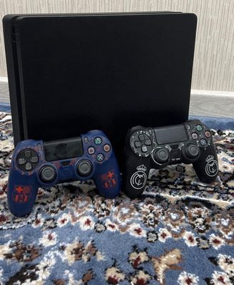 Sony PlayStation 4