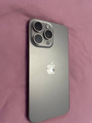 Iphone 15 pro max sotiladi 90 yomkst 256Gb