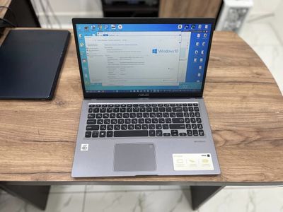 Asus core i3 noutbuk