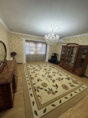 Kvartira arenda. Maklersiz. O'zimizni uy!!!