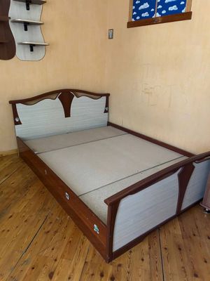 Кроваь с ортопедическим матрасом