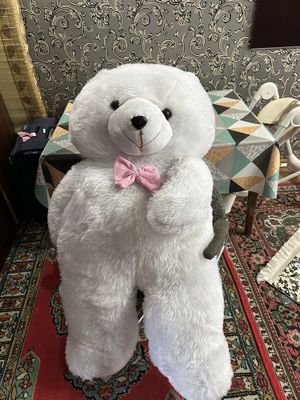Белый большой мишка