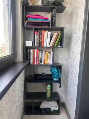 Продаю новый стеллаж для книг