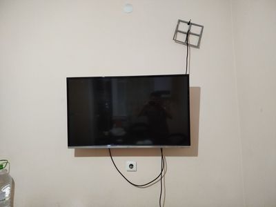 Televizor Artel 43 lik