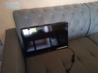 Продам телевизор