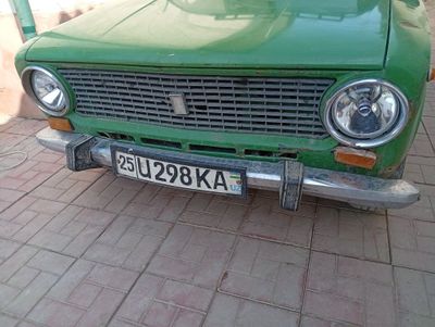 Срочна сотилади Ваз 2102