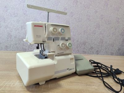 Оверлок Janome MyLock 405D