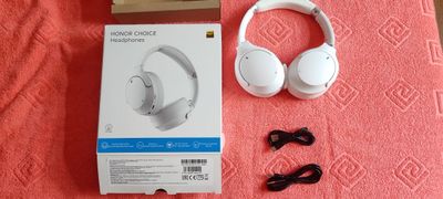 Наушники Honor. Новые. 250 тысяч.