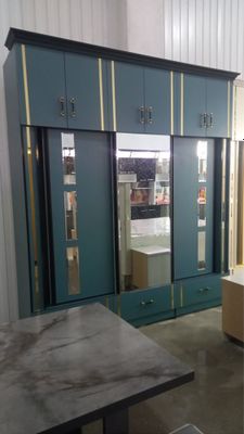Mebel zakas qabil qilamiz