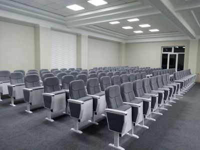 Театральный кресло для активного зала