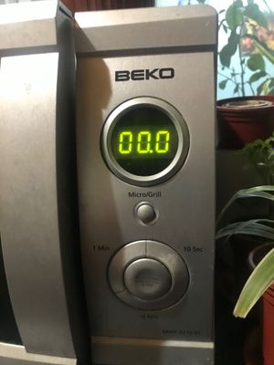 продаеться микроволновка фирма beko