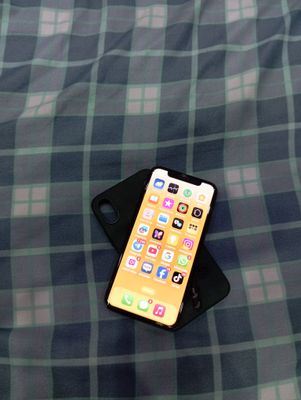 iphone xs xolati zor srochni sotiladi