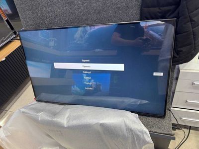 Телевизор Samsung UE43DU7100U 4K UHD Smart TV Tizen