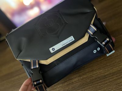 Продам новую официальную сумку Genshin Impact