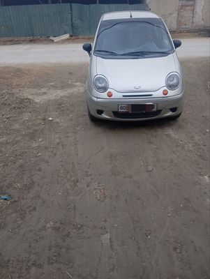 Matiz sotiladi 3800$