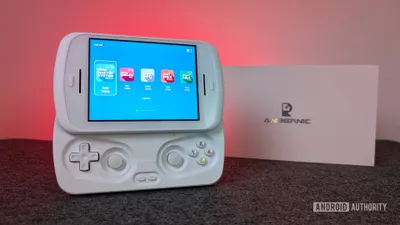 Игровая приставка Anbernic RG Slide.