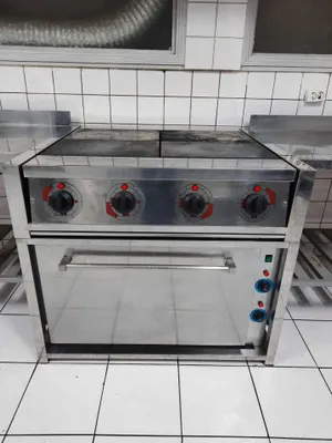 Электроплита с духовым шкафом