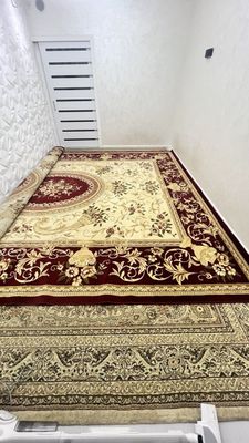 Ковёр 4/5 в отличном состоянии.