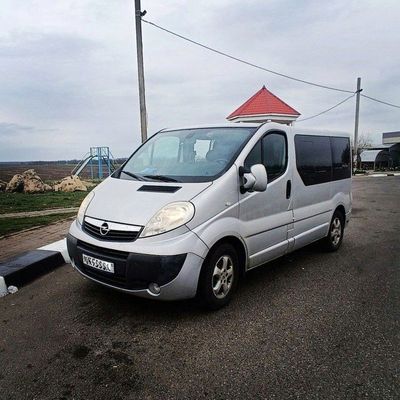 OPEL VIVARO.Опел виваро