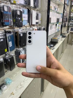 Samsung S22