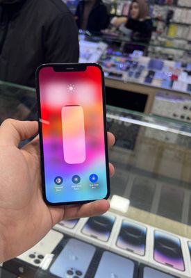 Iphone 12 krishka singan