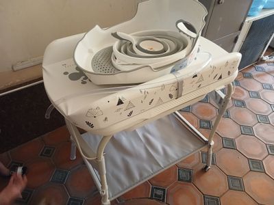 Ванночка на подставке TNOO1Y с аксессуарами. Производство Турция