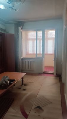 Юнусабад 15кв Аренда 2комн 3 этаж